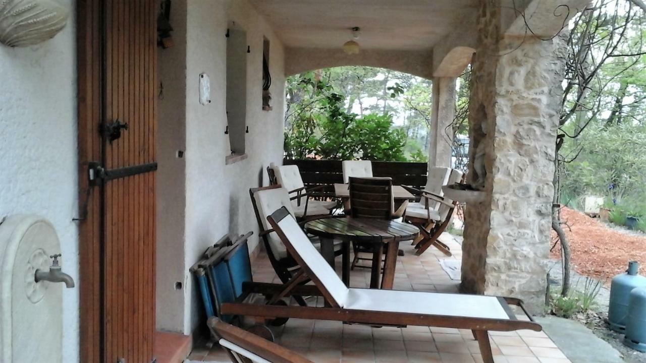 Domisiladore Esparron-de-Verdon Exteriör bild