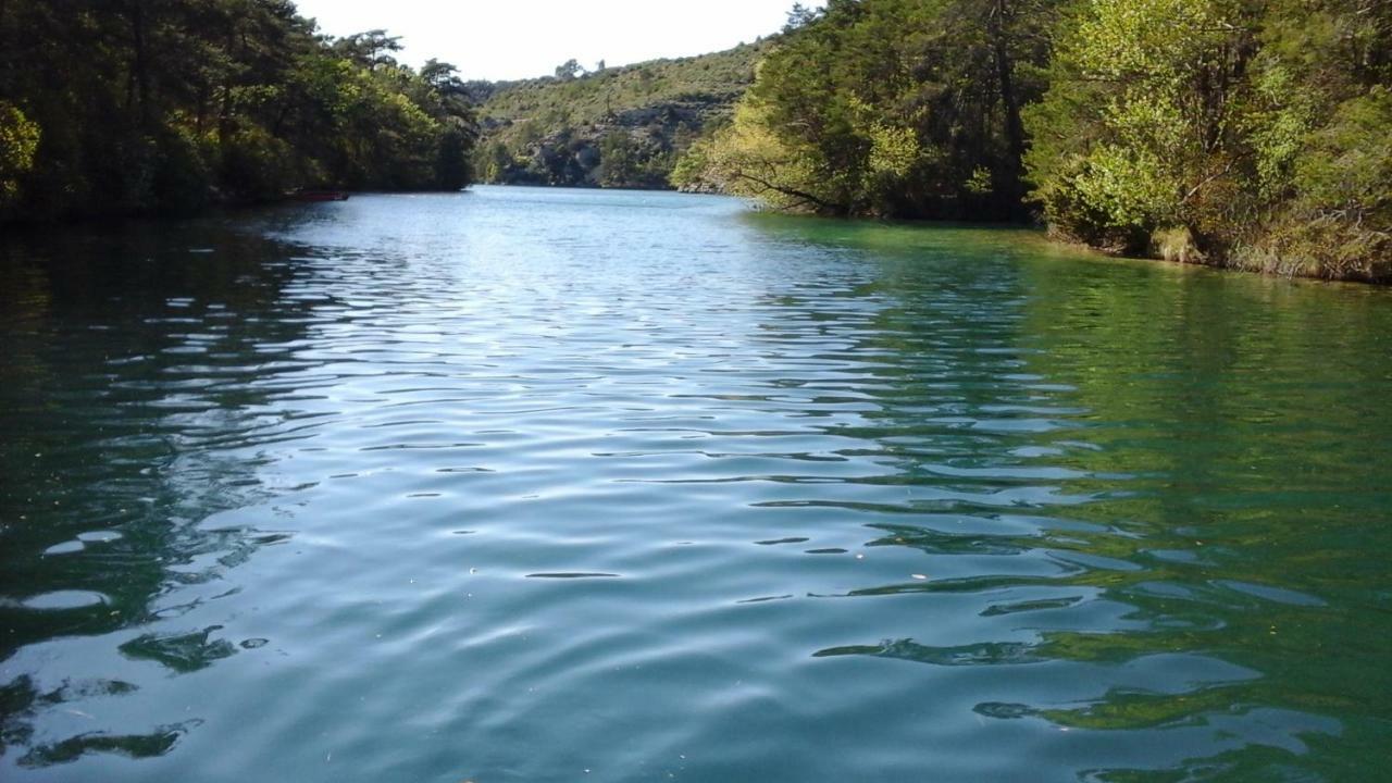 Domisiladore Esparron-de-Verdon Exteriör bild